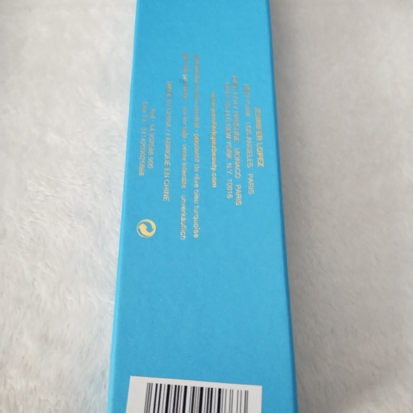 Jennifer Lopez necklace - Picture 2 of 4